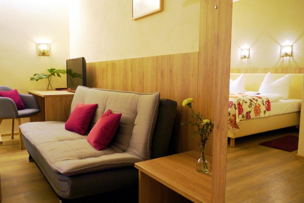 Hotel Grader Нойштадт-ан-дер-Вальднааб Экстерьер фото