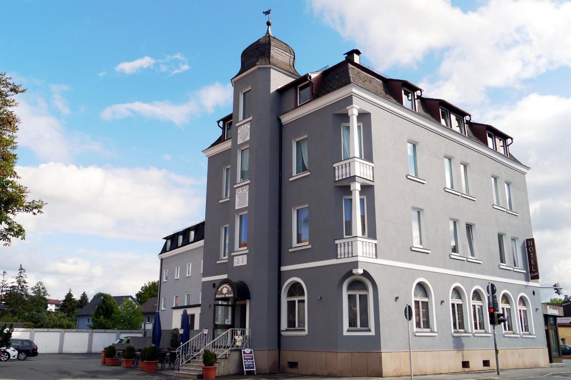 Hotel Grader Нойштадт-ан-дер-Вальднааб Экстерьер фото