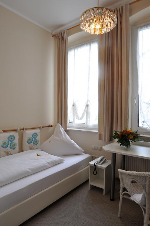 Hotel Grader Нойштадт-ан-дер-Вальднааб Экстерьер фото