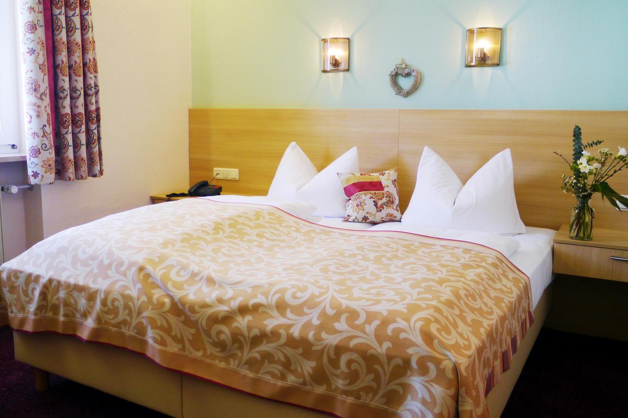 Hotel Grader Нойштадт-ан-дер-Вальднааб Экстерьер фото