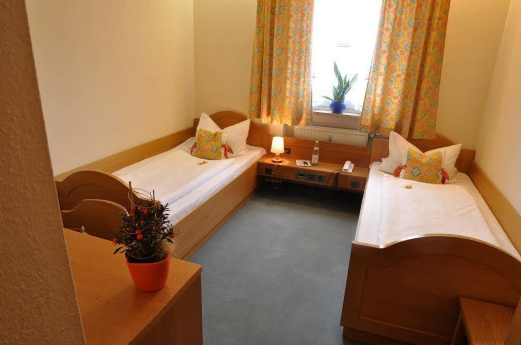 Hotel Grader Нойштадт-ан-дер-Вальднааб Экстерьер фото